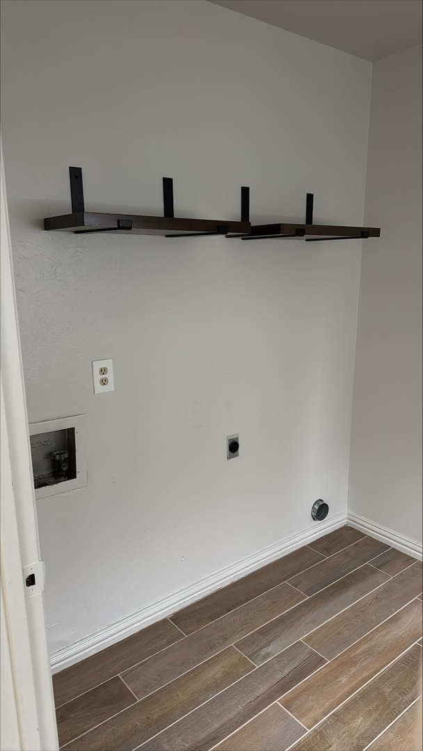 Building Photo - Charming 3-Bedroom Brick Home with Modern ...