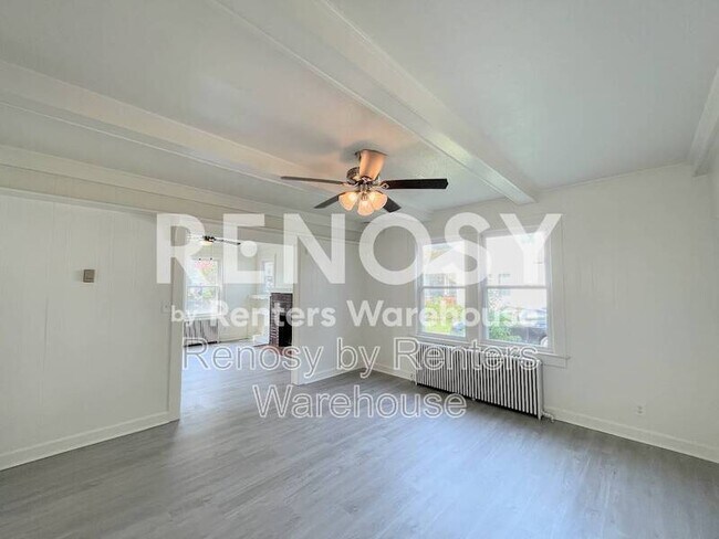 Building Photo - 1084 Norview Ave