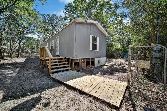 Building Photo - 204 Morris Ln