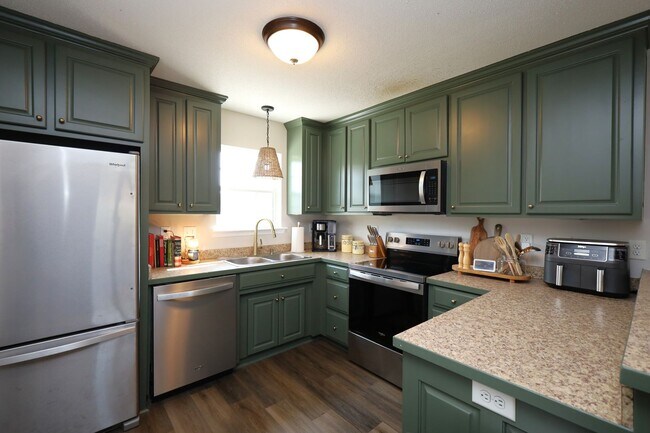 Building Photo - 112 Mill Pond Pl