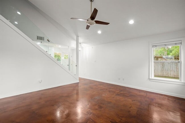 Building Photo - 3407 Sweetgum Trce