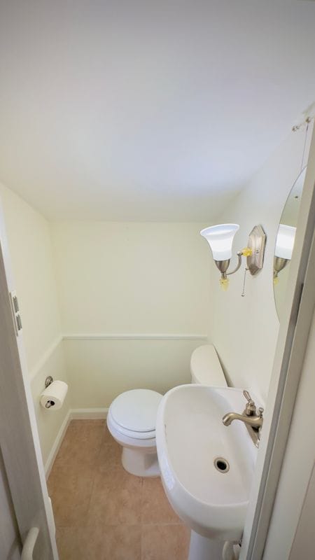 Building Photo - 2234 Fleet St