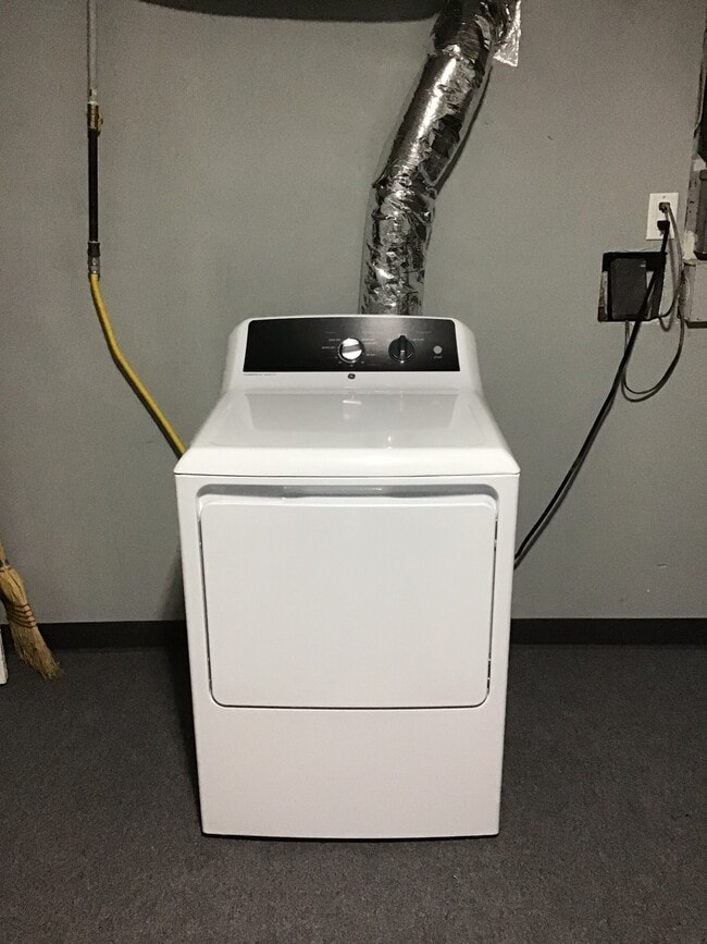 Building Photo - 2726 DuPont Ave S