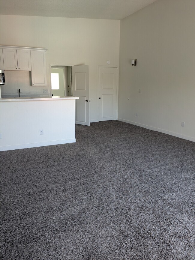 Building Photo - 3544 Garnet St