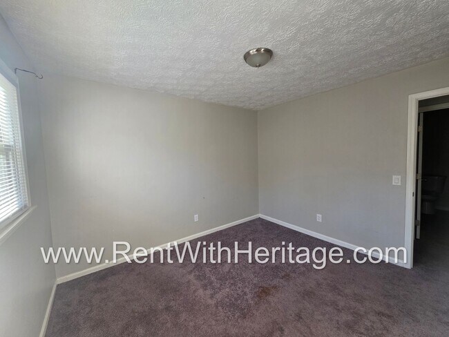 Building Photo - Georgous 3 Bedroom, 2 Bath home with lots of upgrades