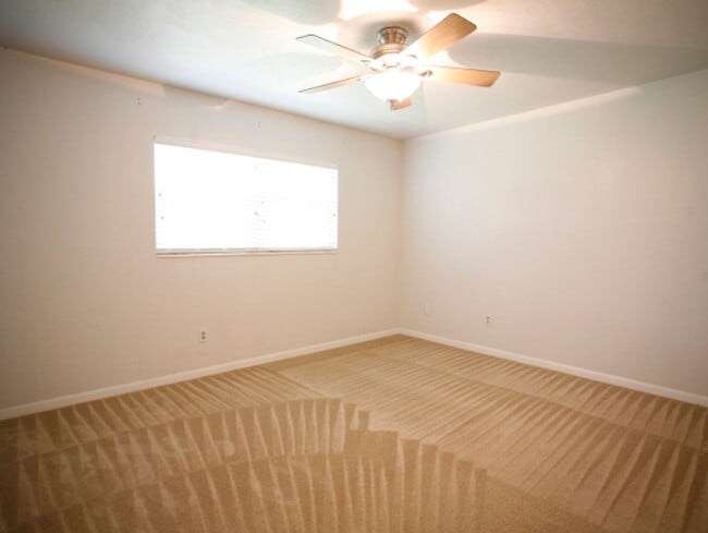 Building Photo - Charming 3-bedroom, 2-bath home in the Northwood community