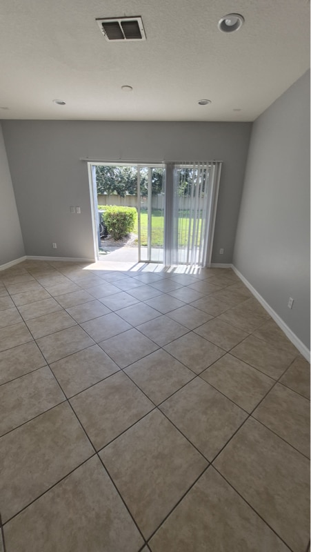 Building Photo - 10450 Manderley Way