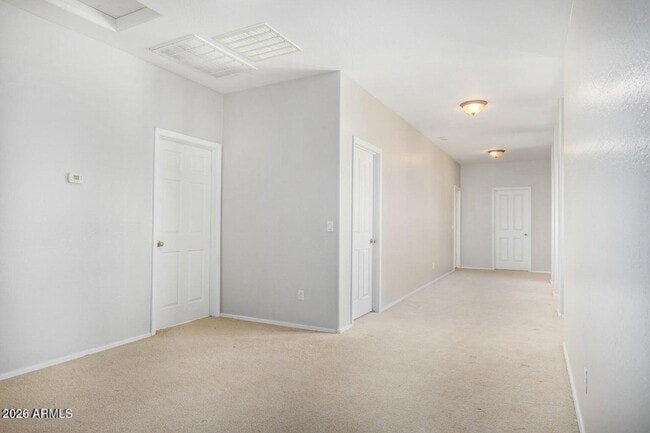 Building Photo - 939 E Sourwood Dr