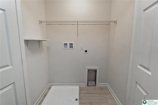 Building Photo - 164 Maureen Ln