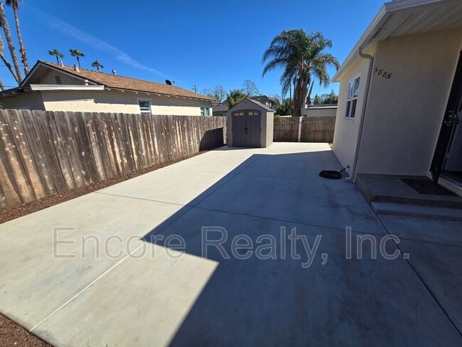 Building Photo - 588 1/2 McIntosh St