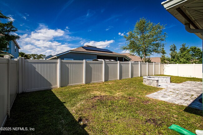 Building Photo - 319 Northside Dr S