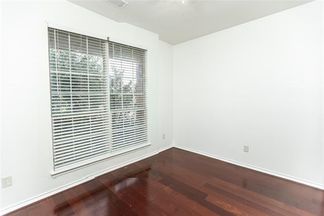 Building Photo - 9901 Bend Ct