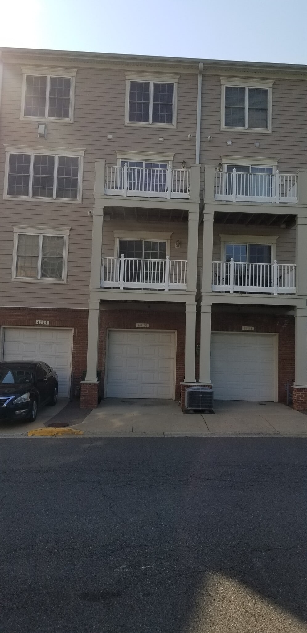 Rear Garage - 4612 Battenburg Ln