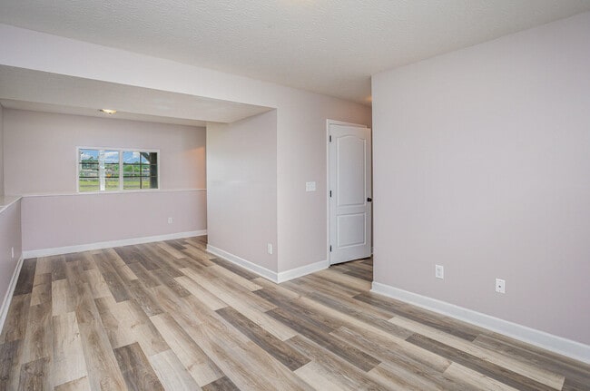 Building Photo - 1157 Gemstone Pointe Dr