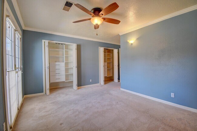 Building Photo - 5316 Van Christopher Dr NE