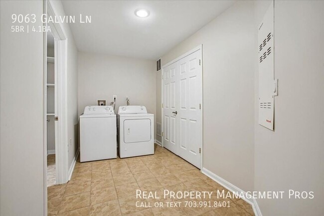 Building Photo - 9063 Galvin Ln