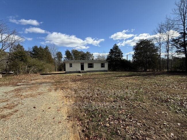 Building Photo - 3611 Shirleys Hill Rd