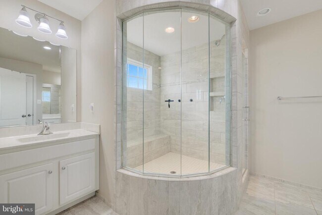 Building Photo - 4236 Winding Waters Terrace