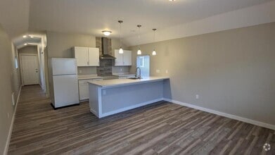 Building Photo - 3973 Hayesville Dr NE