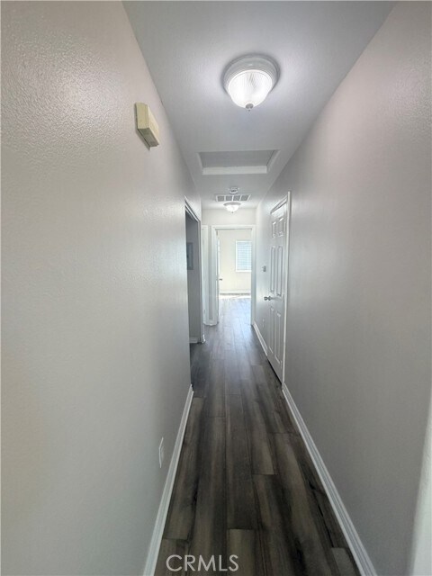 Building Photo - 215 N Spruce Ave