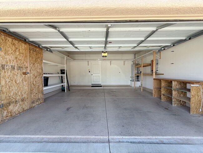 Building Photo - 3BR/2BA/2CG 1,401 sq.ft. rental with Community POOL in Sierra Vista, AZ