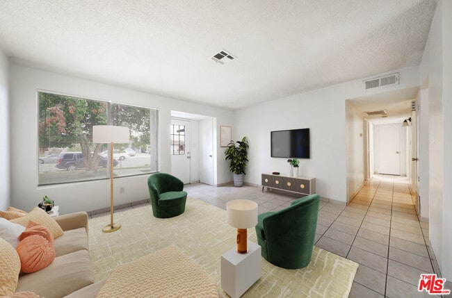 Building Photo - 1040 Iris St