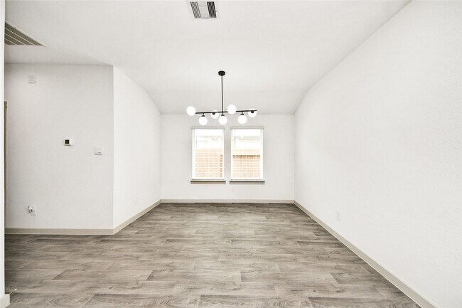 Building Photo - 12918 Wempe Wy