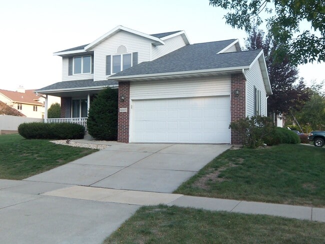 Building Photo - 6067 Cottontail Trail