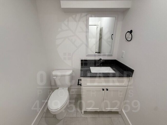 Building Photo - Bella Vista Single-Family Home- 3 Bed/ 2 B...