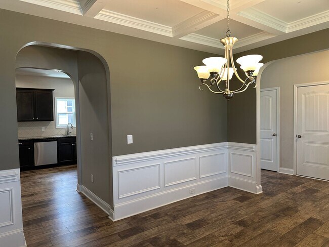 Building Photo - 5233 Debut Ave