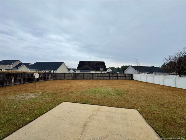 Building Photo - 311 Ranier Dr