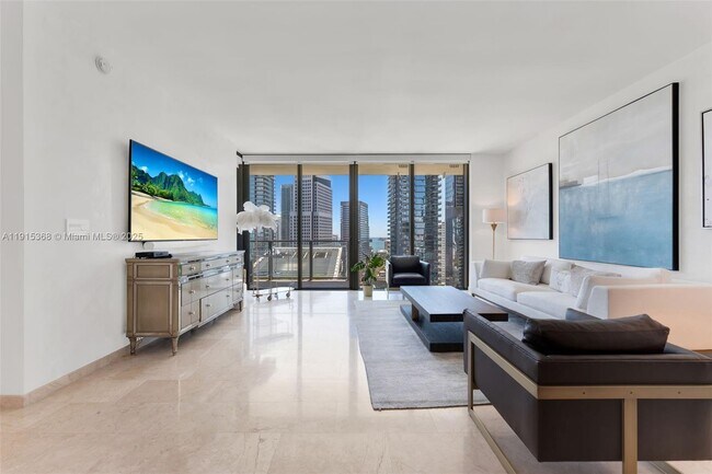 Building Photo - 88 SW 7th St