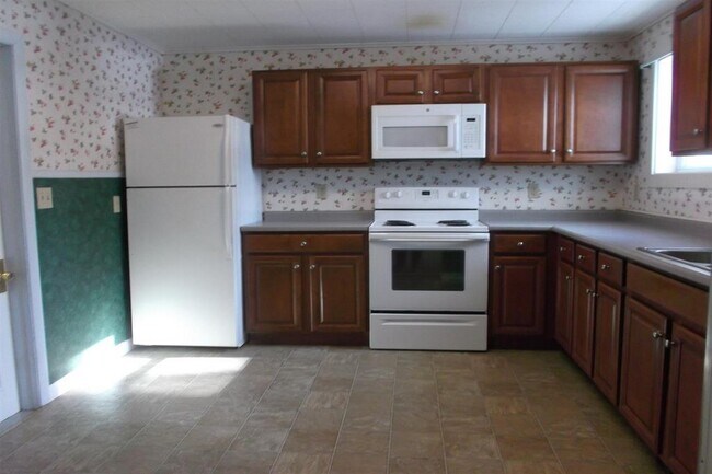 Primary Photo - 37 Upper Welden St