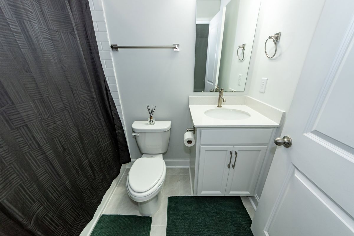 Building Photo - 531 Green Fern Dr