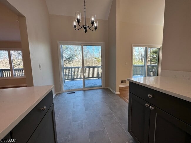 Building Photo - 54 Water St