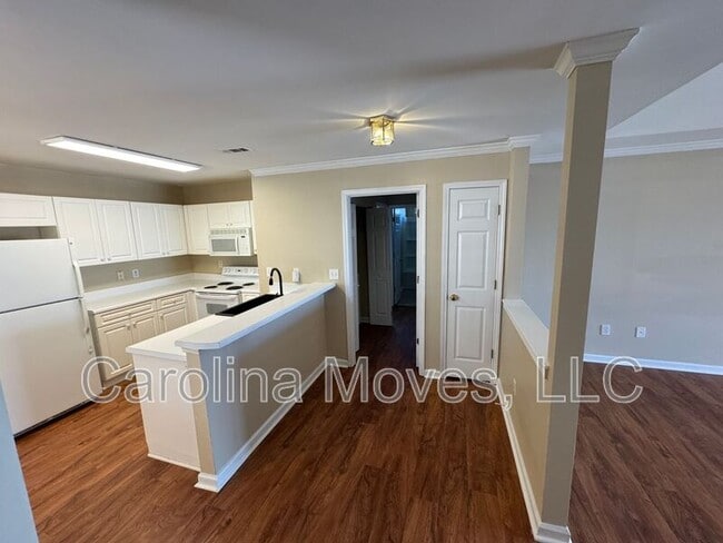 Building Photo - 500 Cliffview Ct