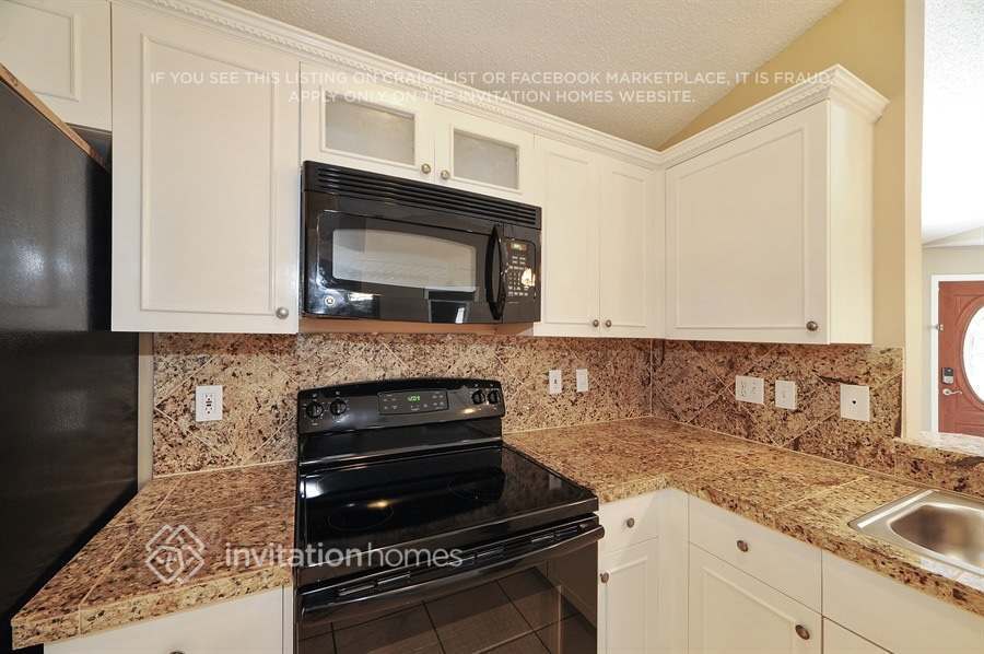 Building Photo - 818 Cape Cod Cir