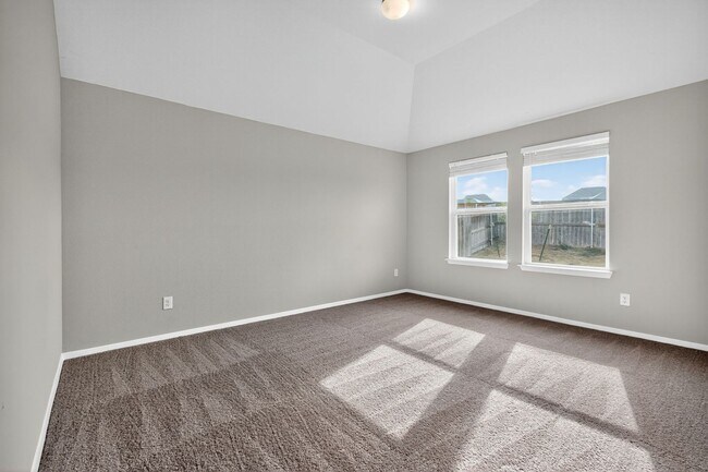Building Photo - Look & Lease Special - $500 Off First Month - Deposit Free Option - Move in by February 14th  wit...