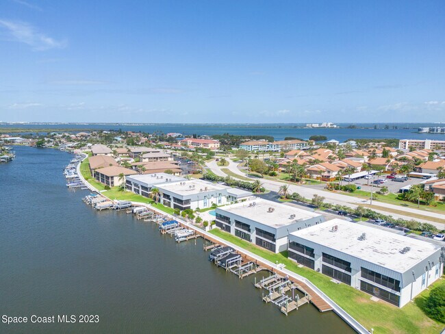Building Photo - 205 S Banana River Blvd