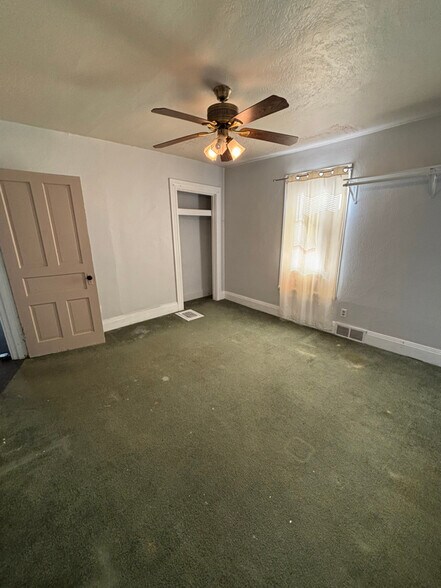 Building Photo - 611 N 3rd St