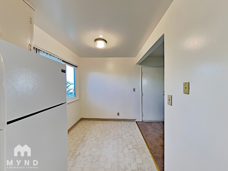 Building Photo - 2376 Sutter Ave