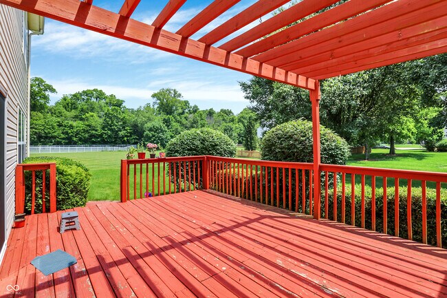Building Photo - 5761 Cantigny Way S