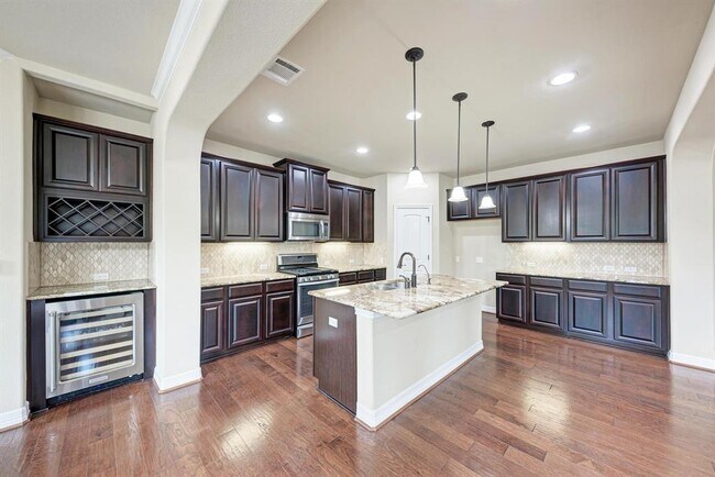 Building Photo - 12300 Terraza Cir