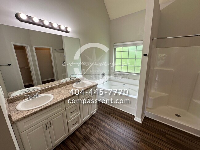 Building Photo - 9465 Pebble Creek Ct