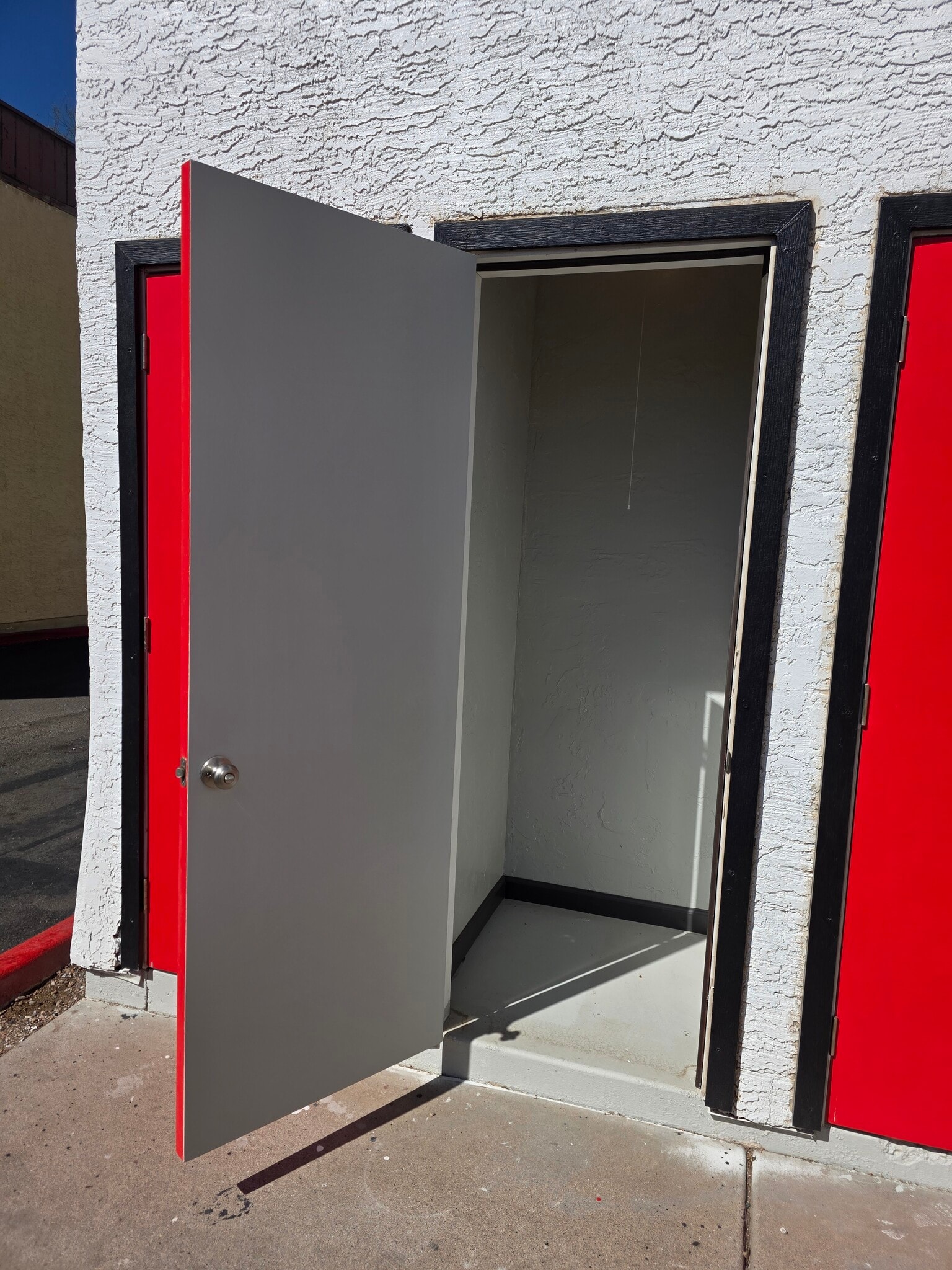 Building Photo - 1749 E Pepper Cir