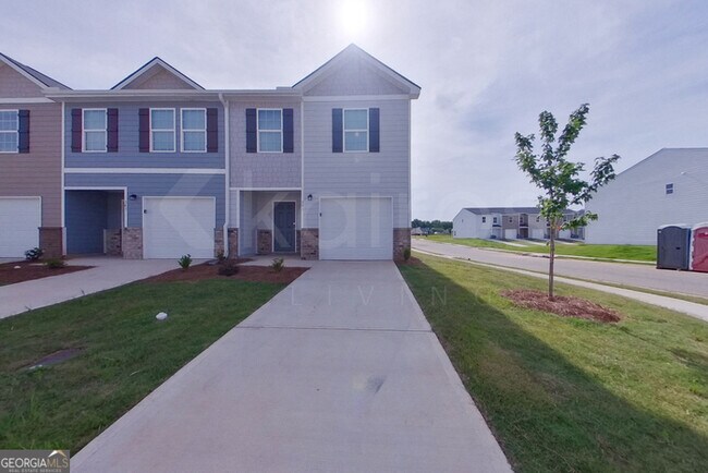 Primary Photo - 341 Ironwood Ct