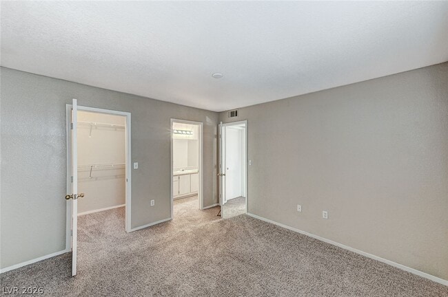 Building Photo - 555 E Silverado Ranch Blvd