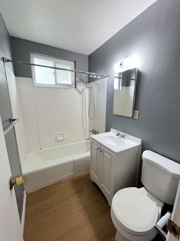 Building Photo - 4747-4747 W 160th St