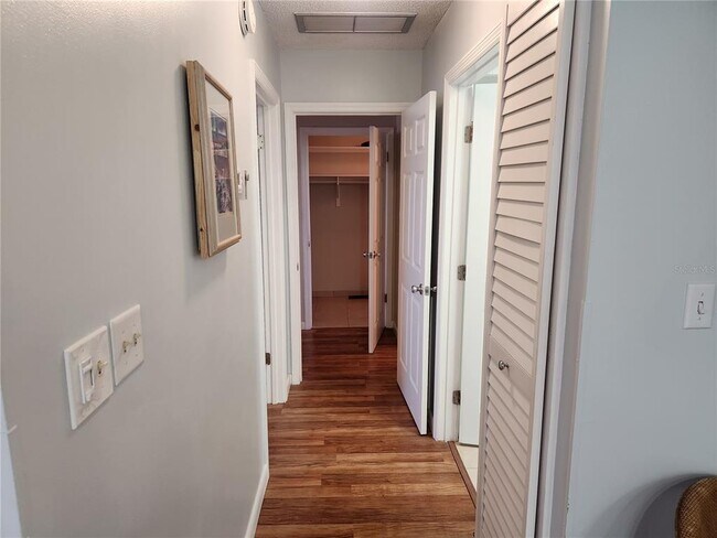 Building Photo - 4347 Tahitian Gardens Cir