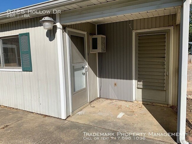 Building Photo - 6225 Hollow Dr